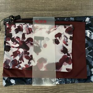 TUMI 3 pouch set
